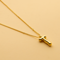 Gold Hebrew letter pendant necklace with a polished finish, offering a timeless, meaningful design for everyday wear and thoughtful gifting.